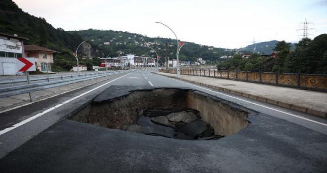 Rize’de sel felaketi! Peş peşe acı haberler: 7 ölü, 1 kişi kayıp...